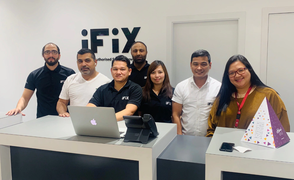The iFix team waiting instore to deliver great service Photo credit: iFix