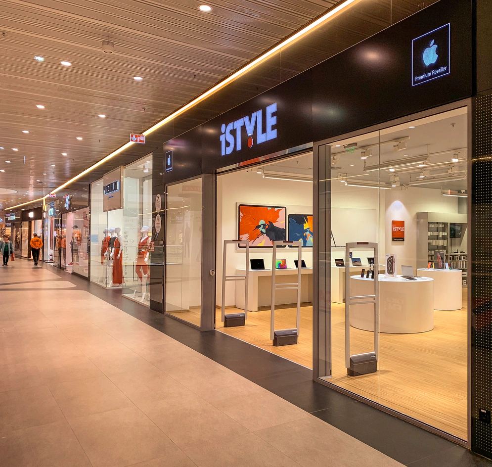 Le nouveau magasin iSTYLE au centre commercial Promenada, Bucarest Crédit photo: iSTYLE Romania