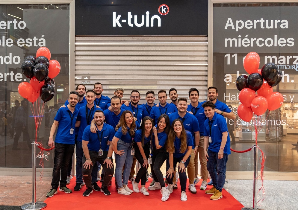 The K-tuin team enjoying the Malaga Grand Opening. Photo credit: K-Tuin