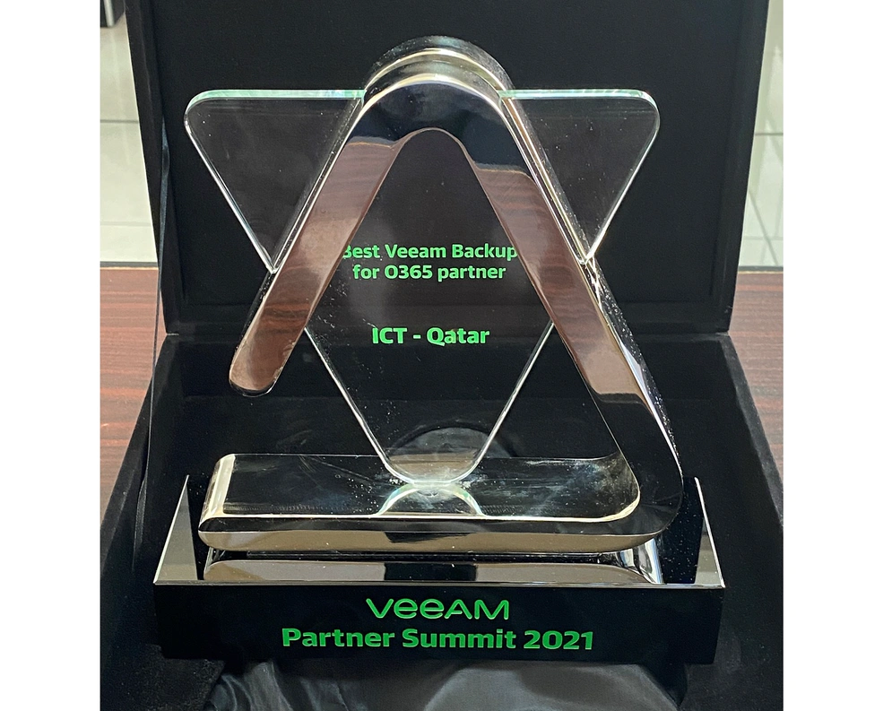 The Award from Veeam given at Partner Summit 2021 Photo credit: ICT